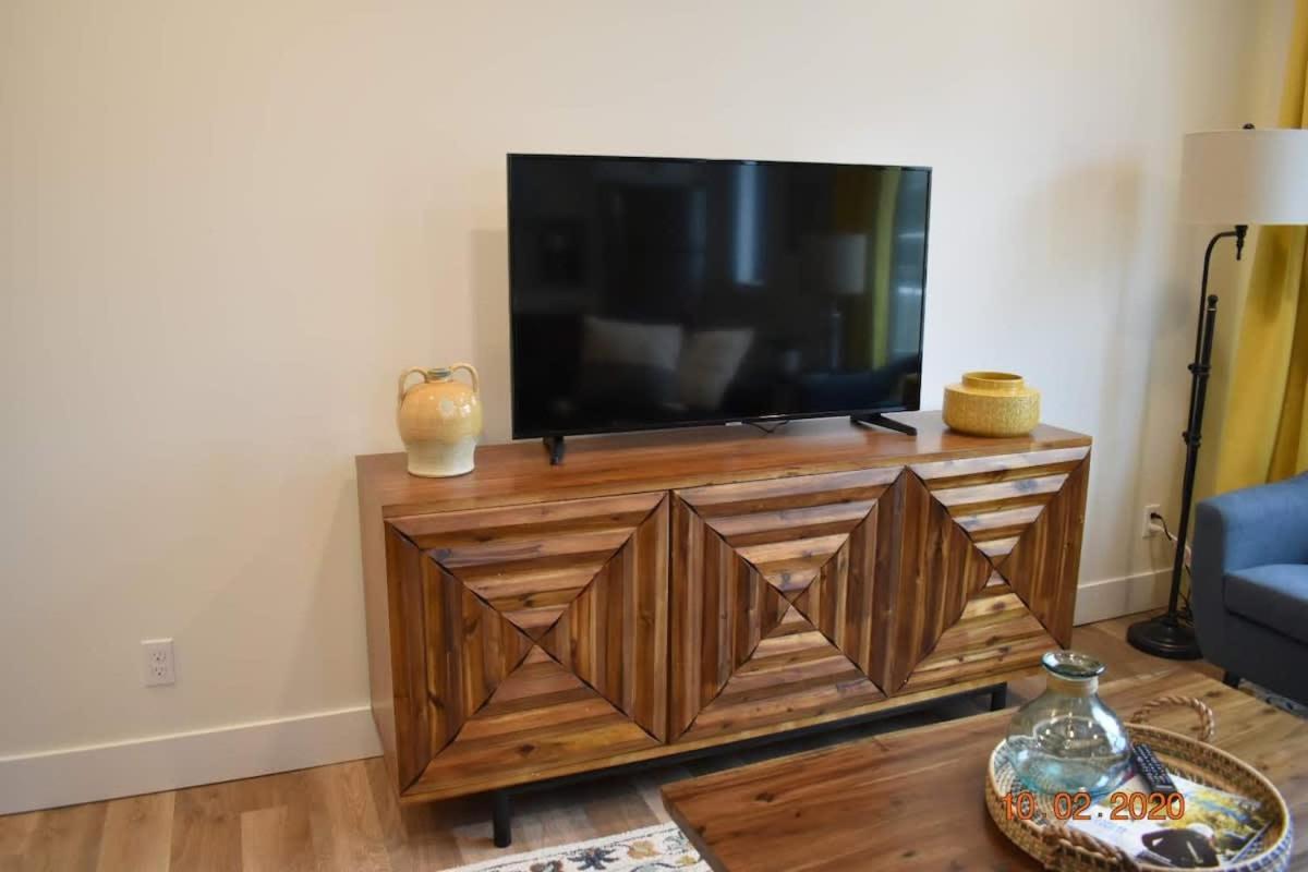 Downtown Traverse City Capri Condo 316 ภายนอก รูปภาพ