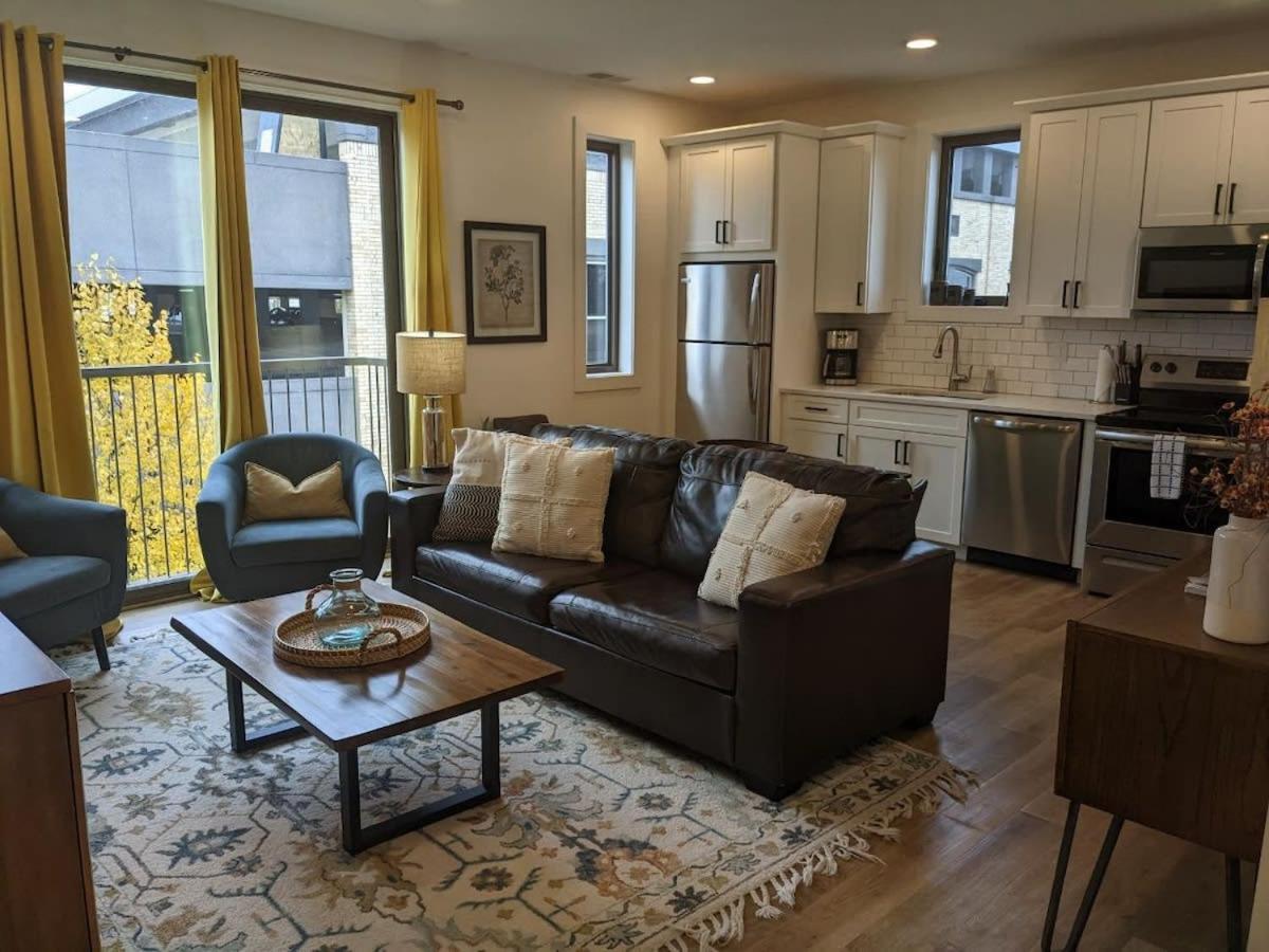 Downtown Traverse City Capri Condo 316 ภายนอก รูปภาพ