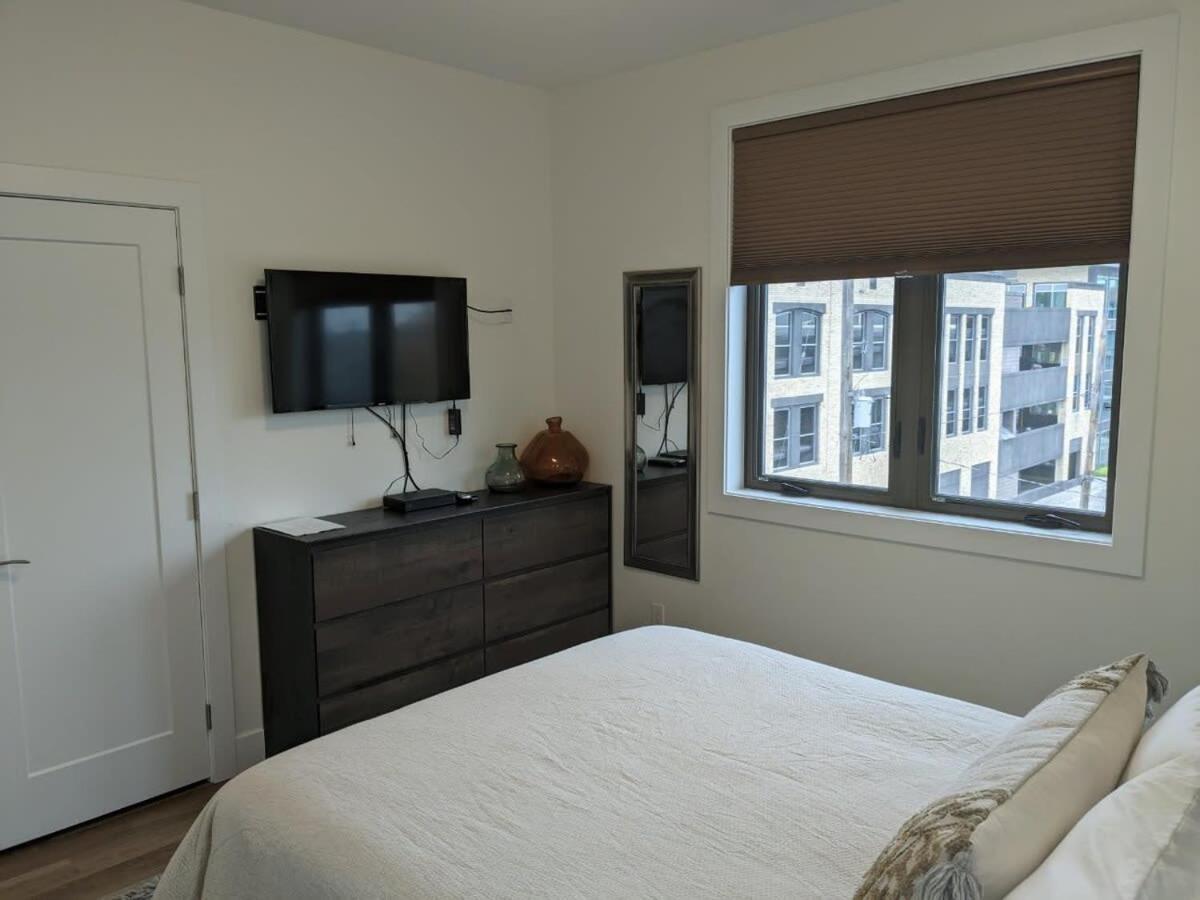 Downtown Traverse City Capri Condo 316 ภายนอก รูปภาพ