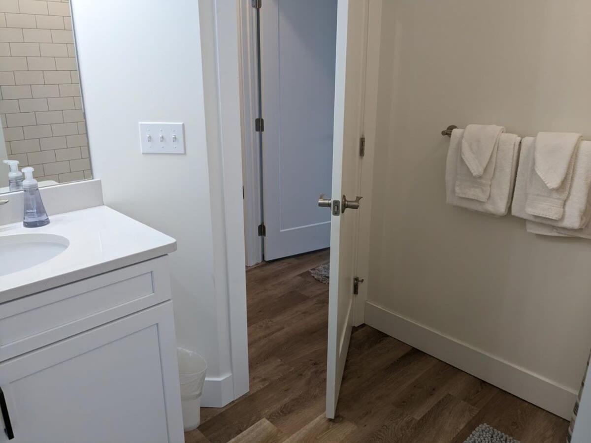 Downtown Traverse City Capri Condo 316 ภายนอก รูปภาพ