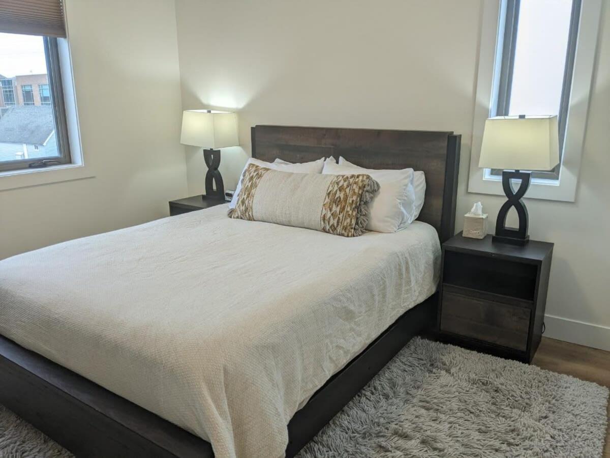 Downtown Traverse City Capri Condo 316 ภายนอก รูปภาพ